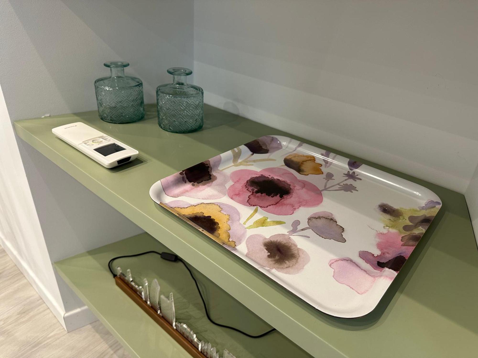 Flowers, A Cozy Suite In Milan Exterior photo